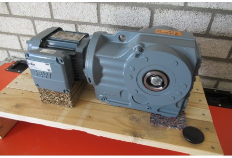 13 RPM 0,25  kW Asmaat 40 mm  IE3. UNUSED 